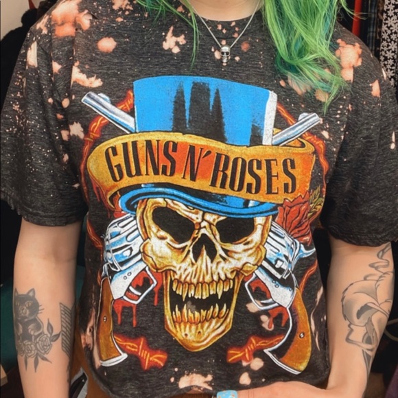 Gun N Roses Distressed Cropped Tee - Picture 1 of 6